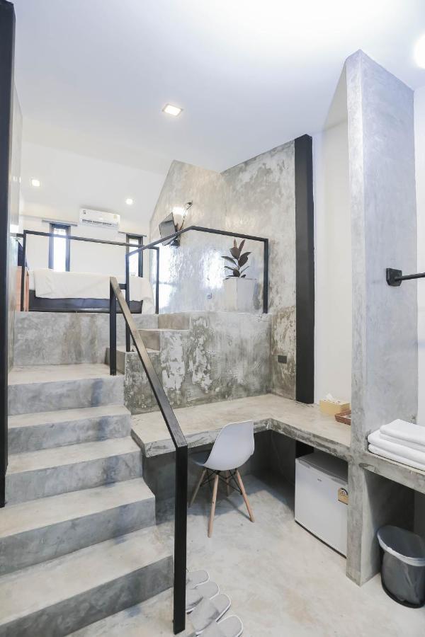 In My Place Cafotel Khlong Thom Exterior foto