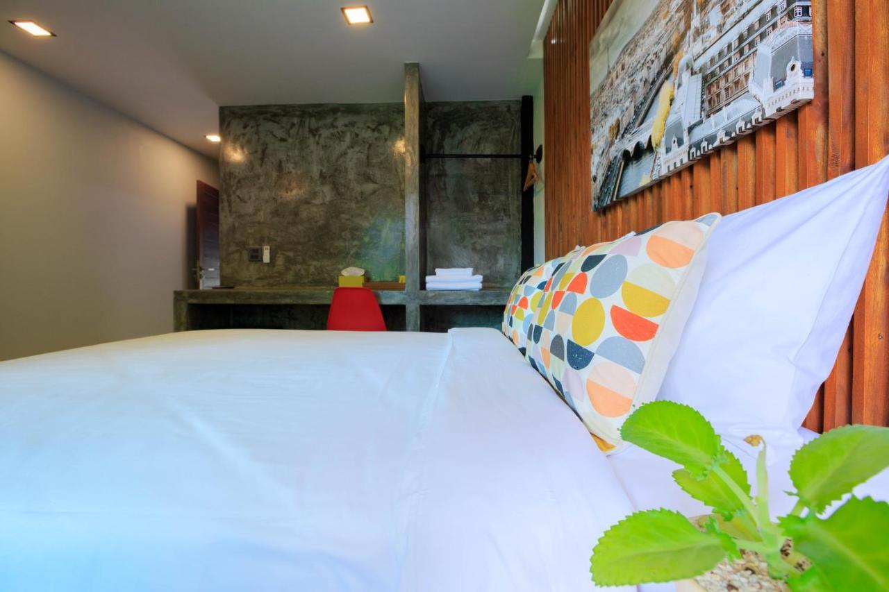 In My Place Cafotel Khlong Thom Exterior foto